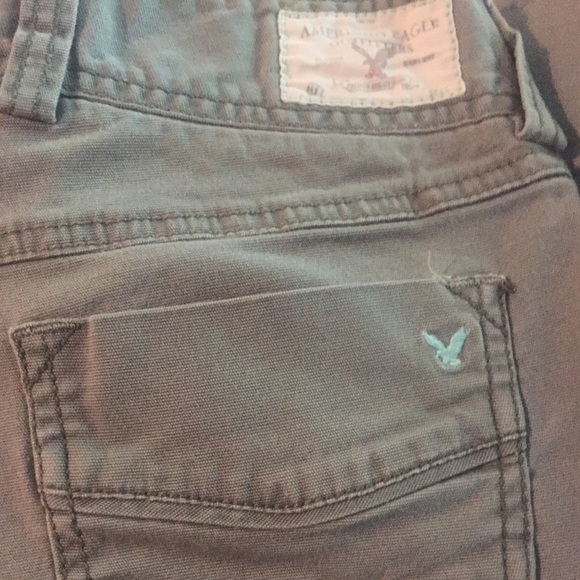 American Eagle 5 Pocket Capris Size 6 - Picture 8 of 10